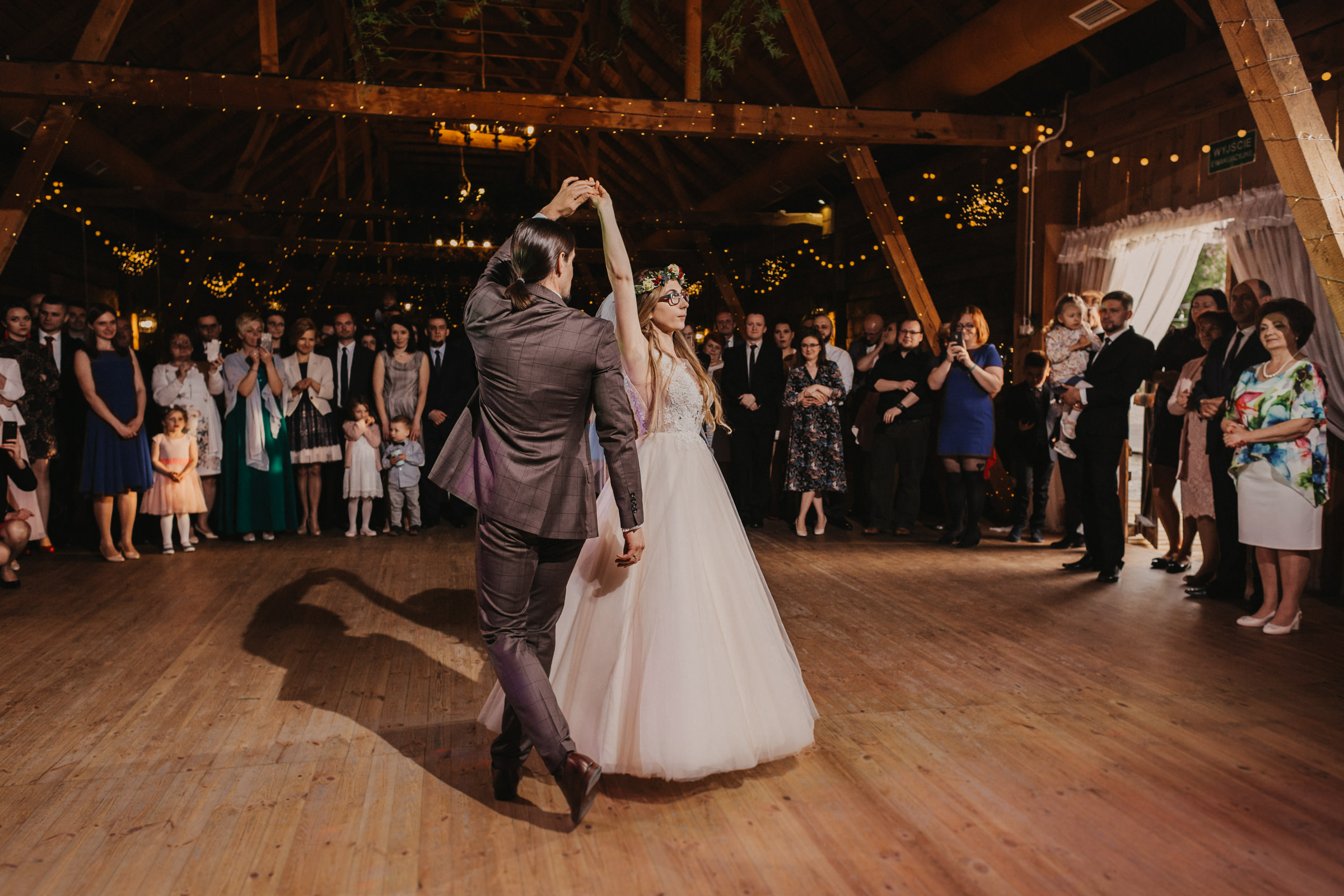 rustykalne wesele w stodole